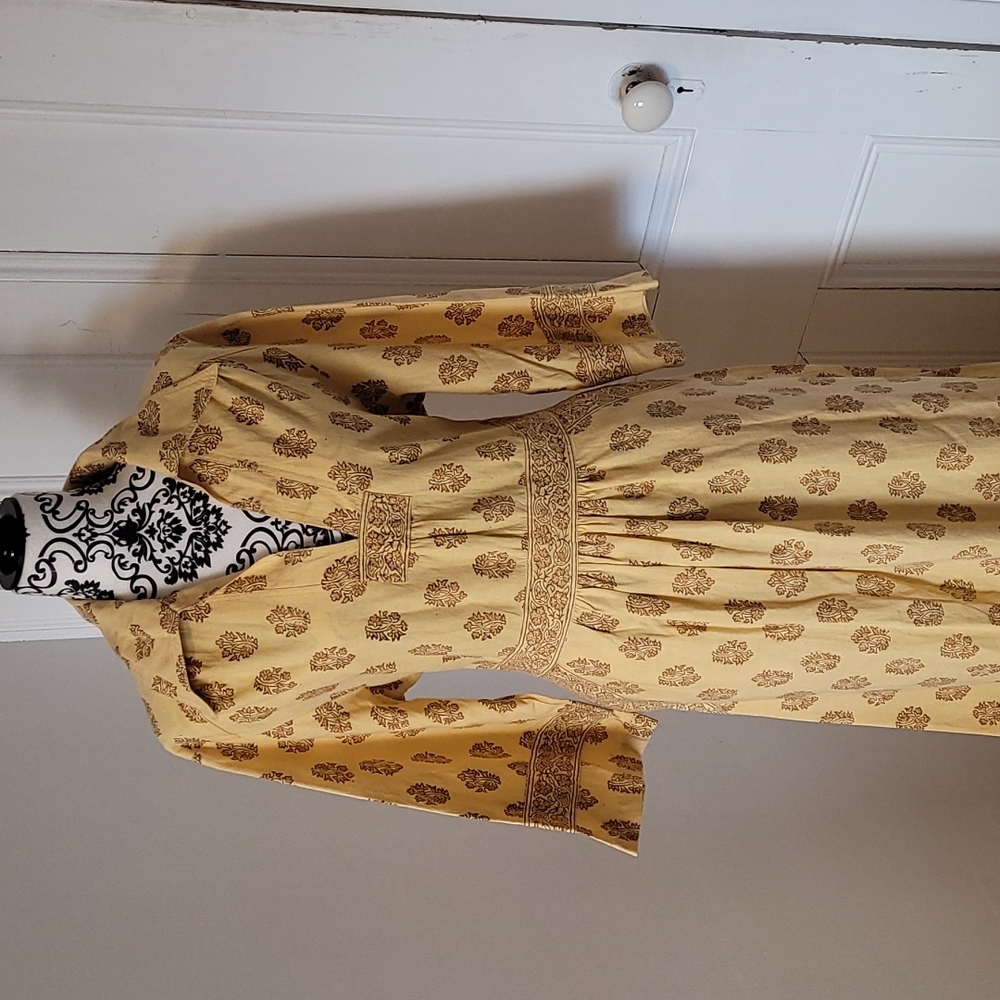 India Imports of Rhode Island maxi dress boho kaftan style cotton vintage 60's.